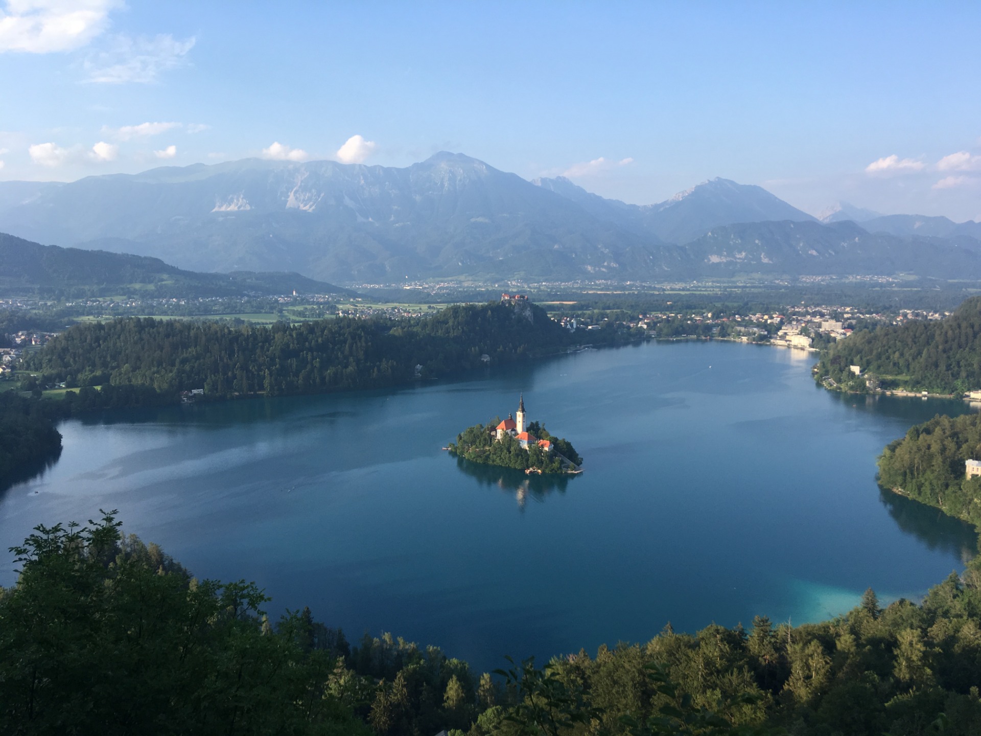 Výhled z vyhlídky "Malá Osojnica"